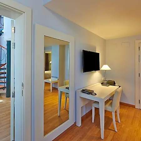 Hotel Nh Artes