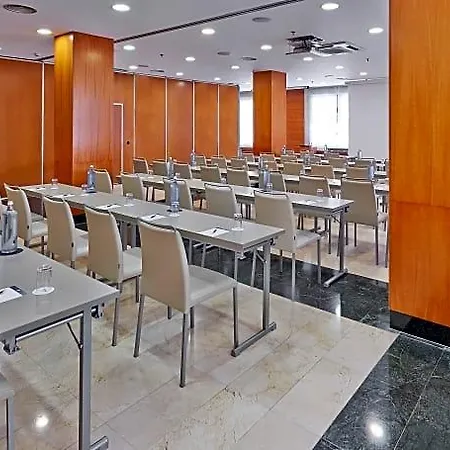 Nh Artes Hotel 4*