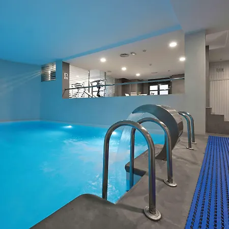 Nh Artes Hotel 4*